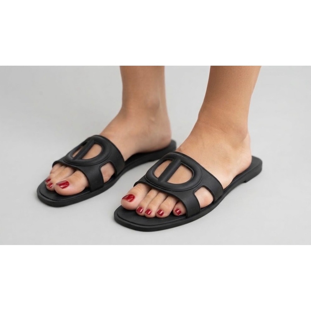 Steve Madden Black Rubber Cutout Slide Flat Sandals NWOT